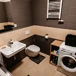 Apartment Ah Radnica Iv *