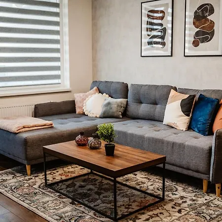 Apartment Ah Radnica Iv *