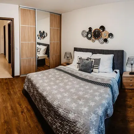 Ah Radnica Iv Free Parking