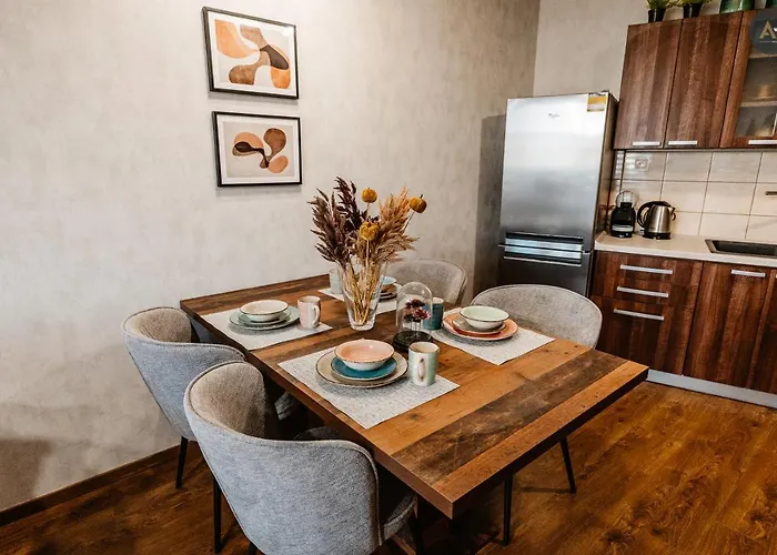 Ah Radnica Iv Free Parking *