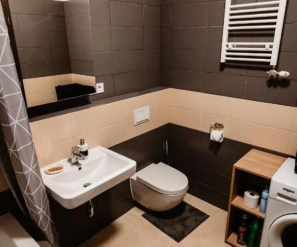 Ah Radnica Iv Free Parking Кошице