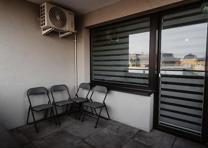 Ah Radnica Iv Free Parking *